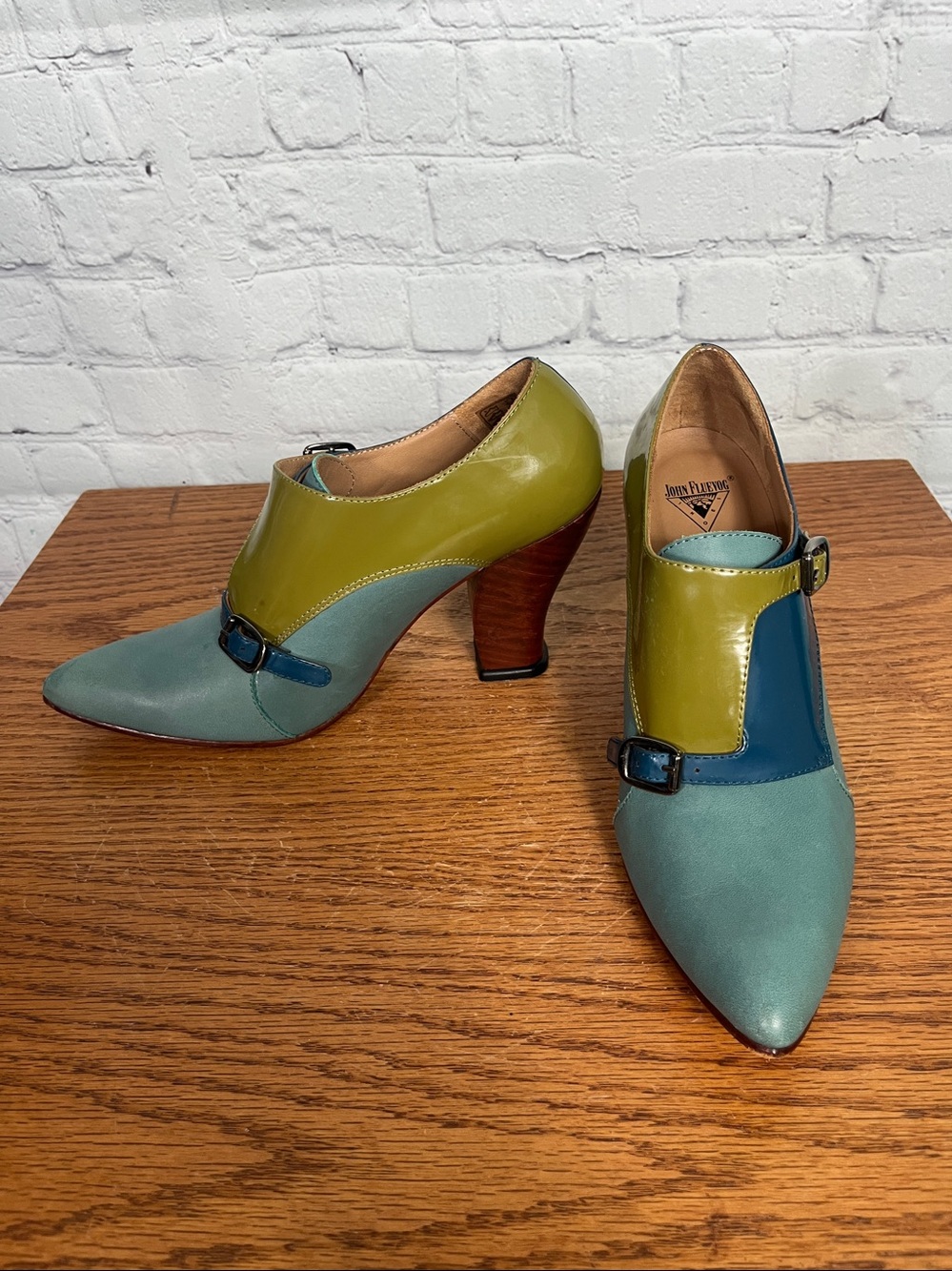 JOHN FLUEVOG “GLENHAM” HEELED MONKSTRAP PUMP 8.5 very very good condition!